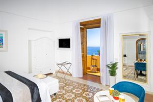 Suite matrimoniale Susy - soggiorno in Dependance - hotel principale chiuso